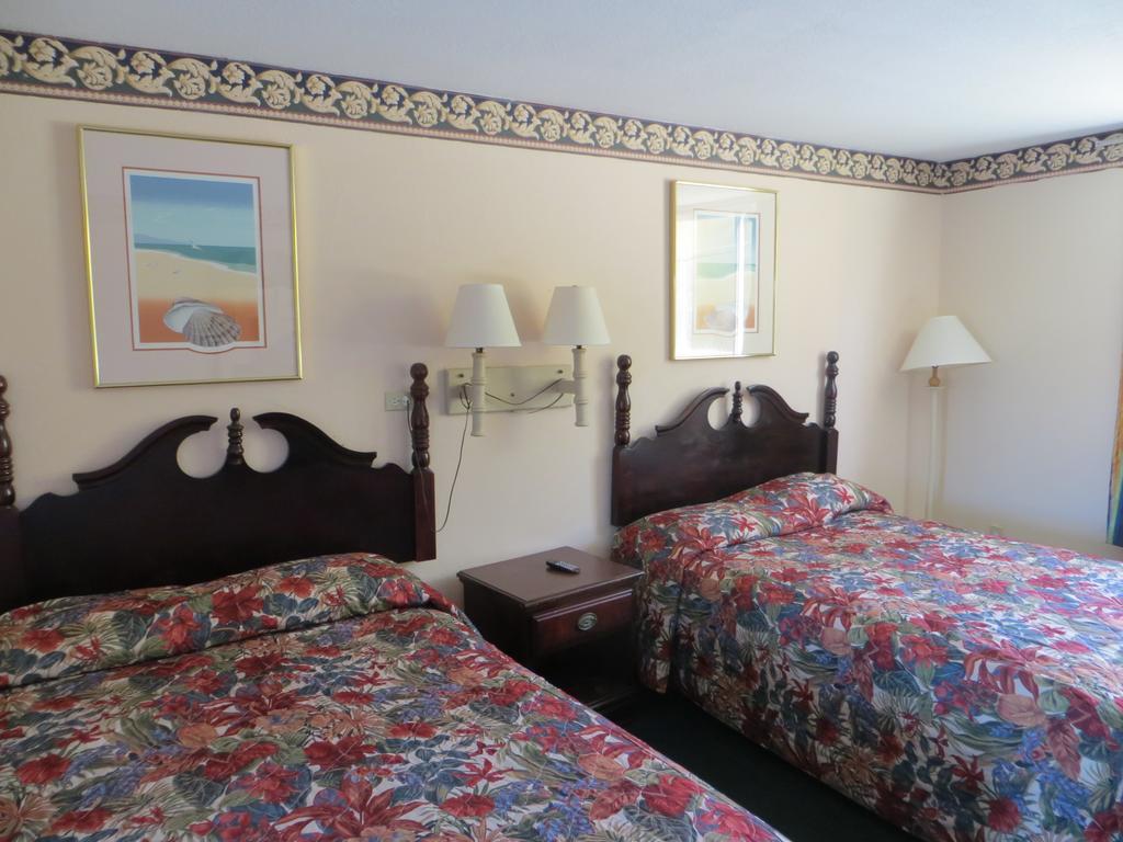 Royal Inn Daytona Beach Room photo
