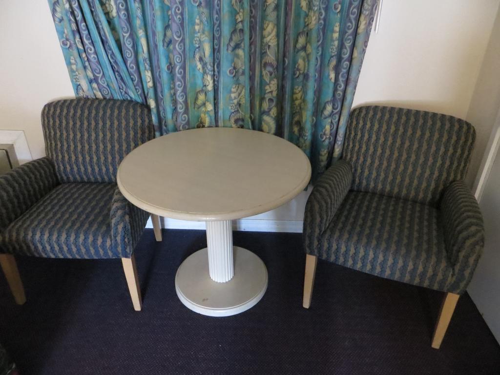Royal Inn Daytona Beach Room photo